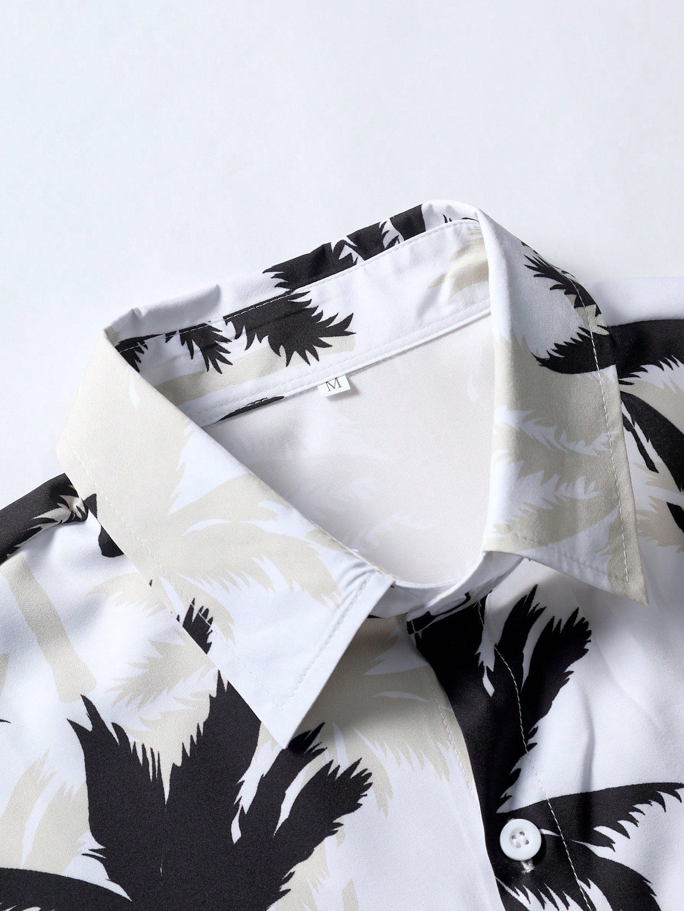 Manfinity RSRT Men Tropical Print Shirt & Shorts