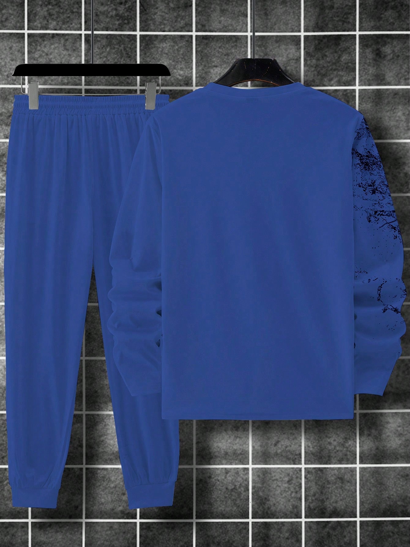 Manfinity Men's Lion Printed Long Sleeve T-shirt And Pants Set
